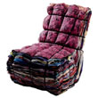 Очень необычное, и в тоже время простого, «незамысловатого» дизайна кресло состоит из большого количества лоскутов ткани, перевязанных между собой